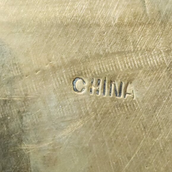 Antique Chinese Brass Teapot | Hand-Etched Floral | Round Handle | c.1890–1920 - Picture 6 of 10